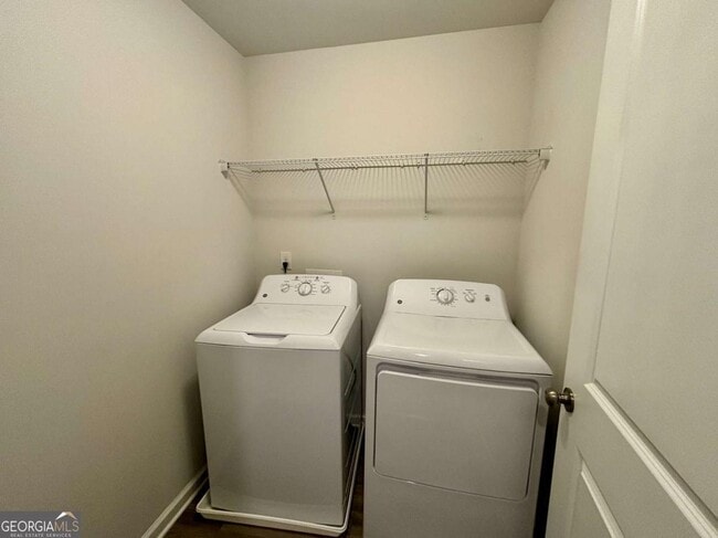 Building Photo - 2809 Ridgeview Dr