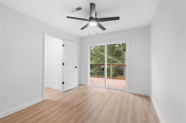 Building Photo - 2074 N Kantz Ln