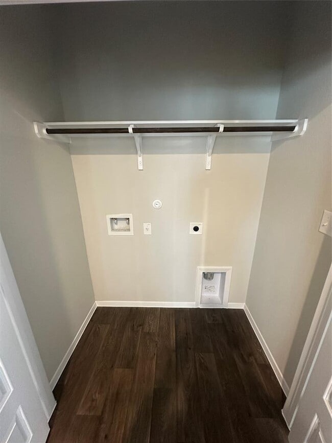 Building Photo - 2613 Towy Rd