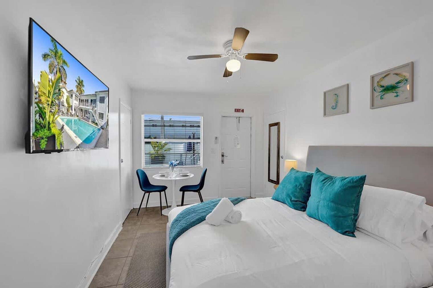 Building Photo - 335 Desoto St