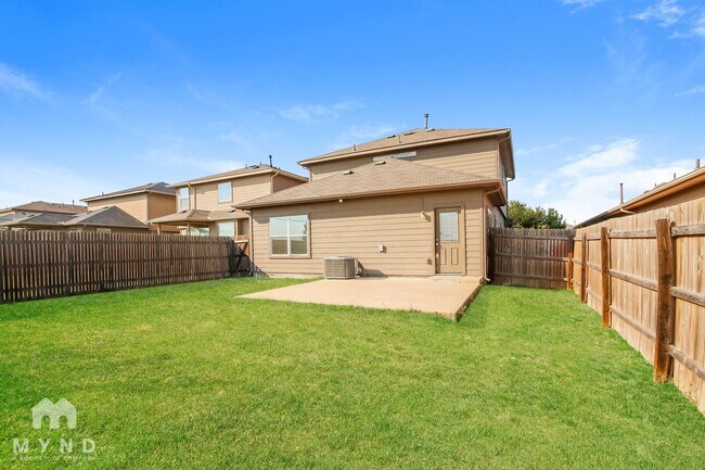 Building Photo - 12213 Waterford Run Way