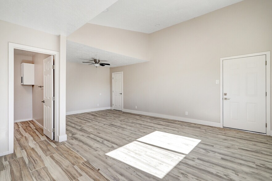 Guest home - 1150 La Vega Rd