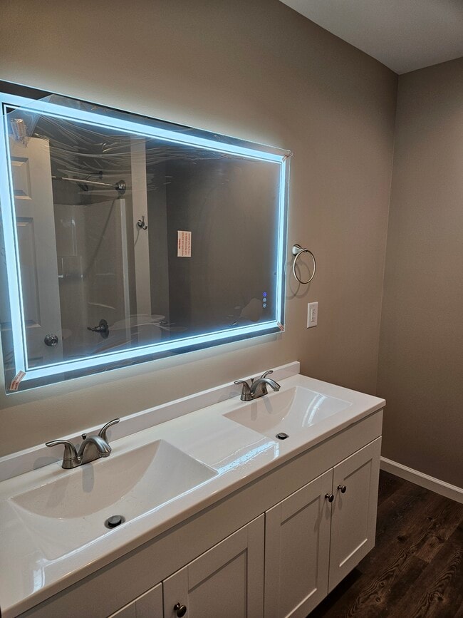 Building Photo - 121 Clyde Miller Dr