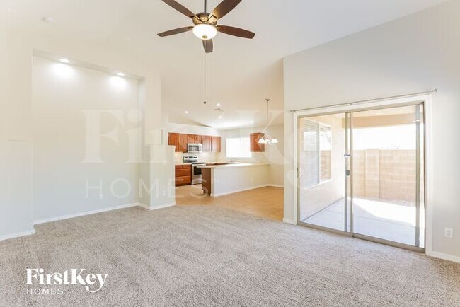 Building Photo - 6120 S 53rd Dr