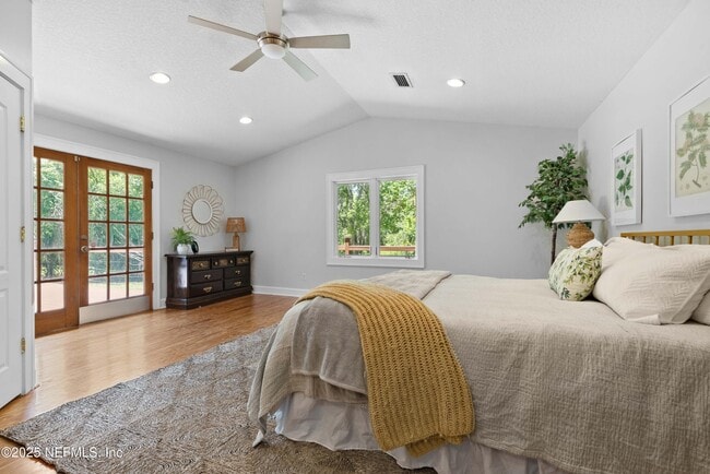 Building Photo - 4227 Woodmere St