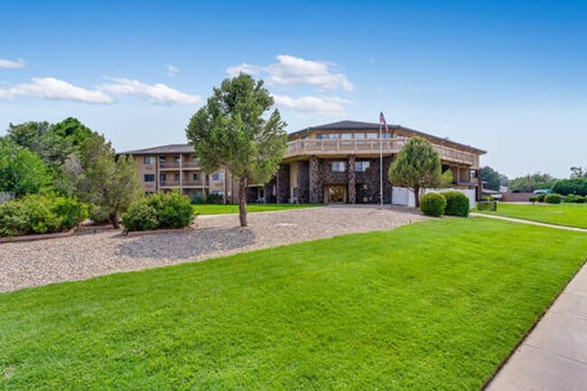 Community Exterior - Pueblo Regent Senior Apartments