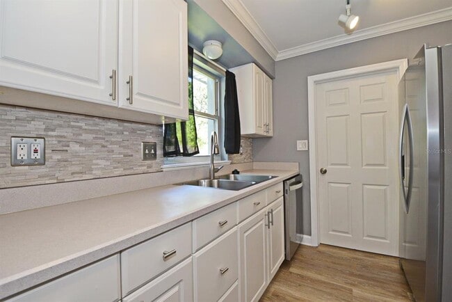 Building Photo - 2717 Scarlet Rd