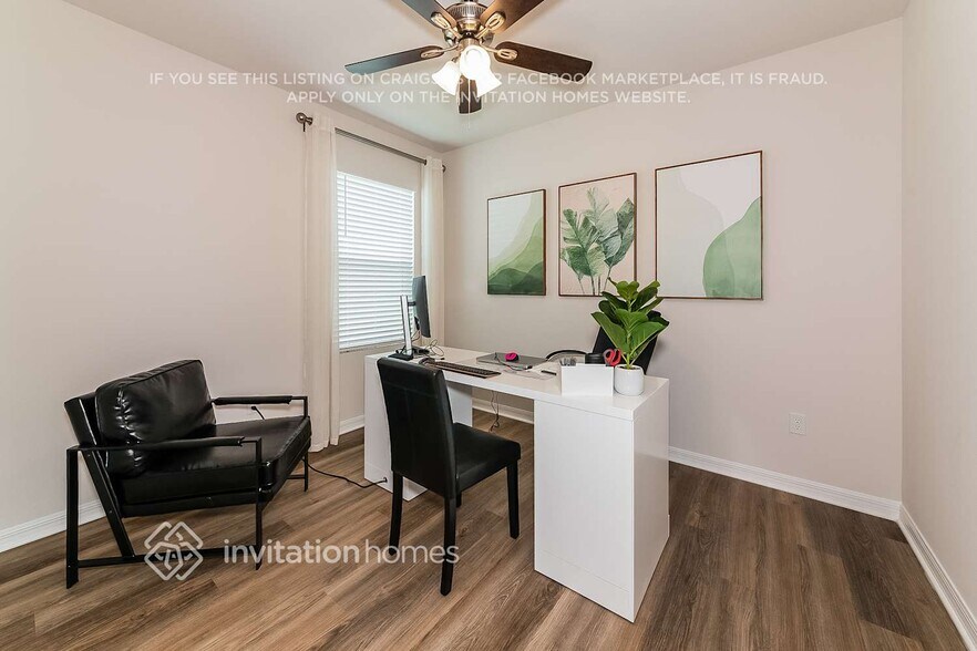 Building Photo - 8048 Majestic Palms Ct