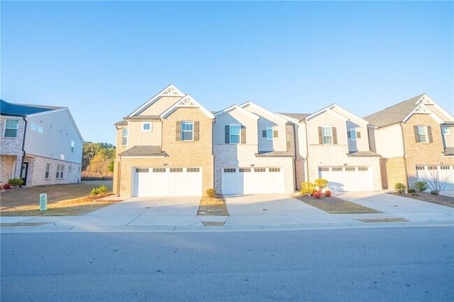 Building Photo - 1060 Sunny Lk Dr