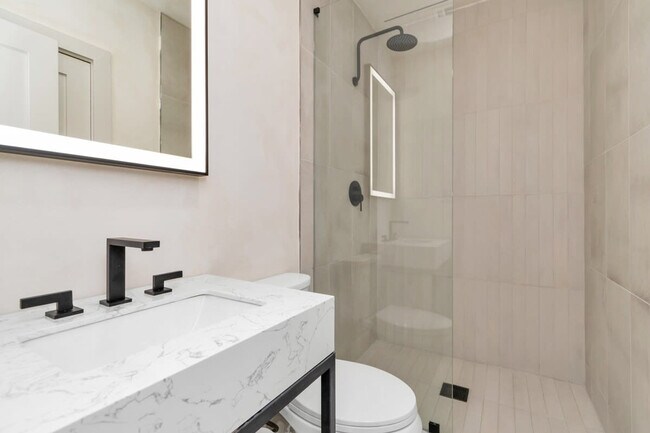 Building Photo - 2683 Blodgett St