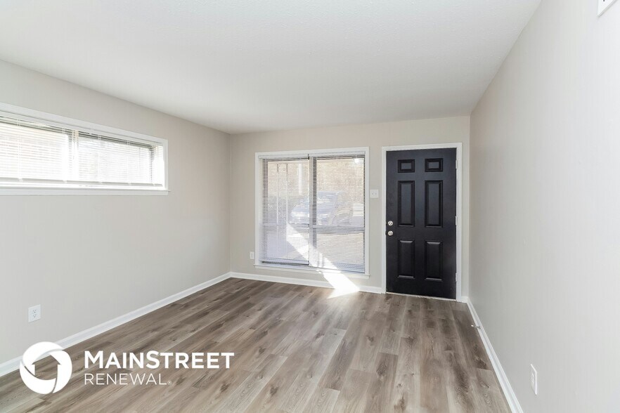 Building Photo - 453 Charter Ave