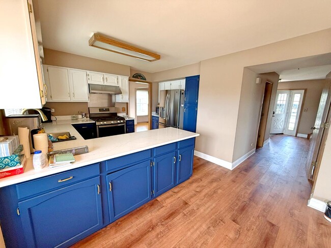 Building Photo - 1013 Pear Tree Ln