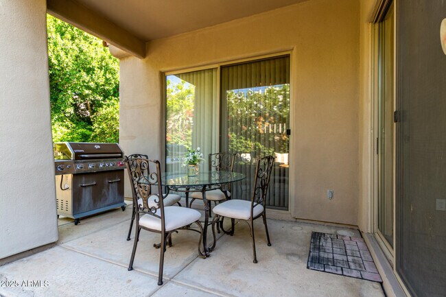 Building Photo - 8250 E Mountain Spring Rd