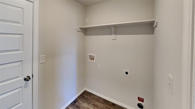 Building Photo - 21164 River Mist Dr