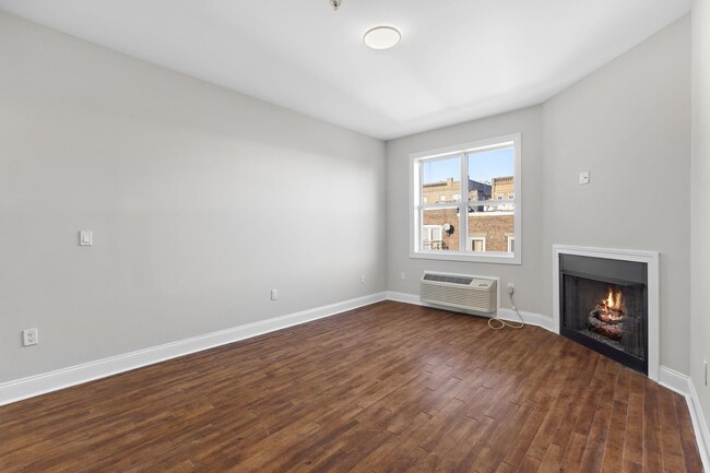 Building Photo - 316-324 51st St