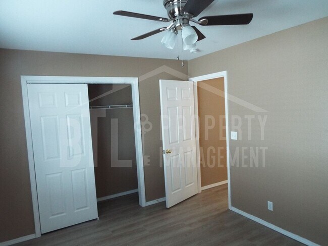 Building Photo - Beautiful 3BR Home in The Highlands with Community Pool