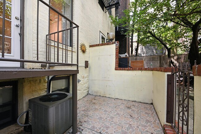 Building Photo - 222-224 48th St