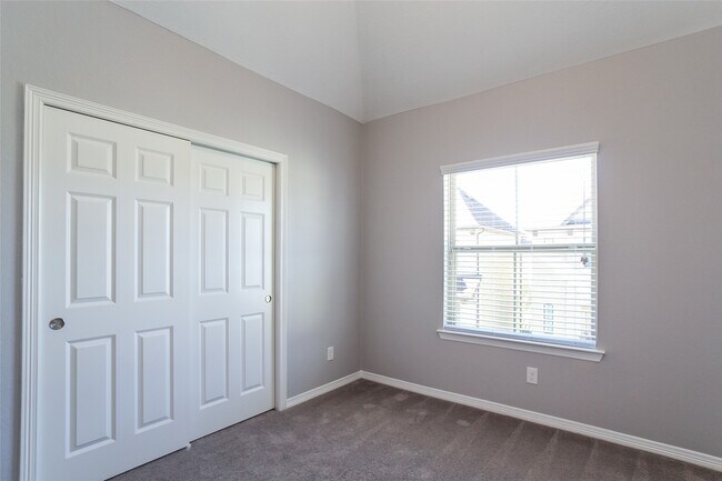 Building Photo - 2845 King's Retreat Cir