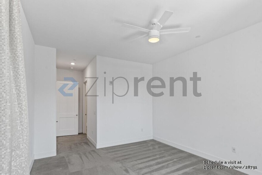 Building Photo - 45258 Tom Blalock St