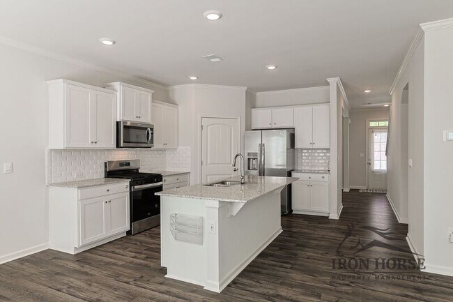 Building Photo - 835 Baker View Ln