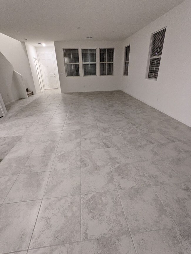 Building Photo - 3291 Pergusa Dr