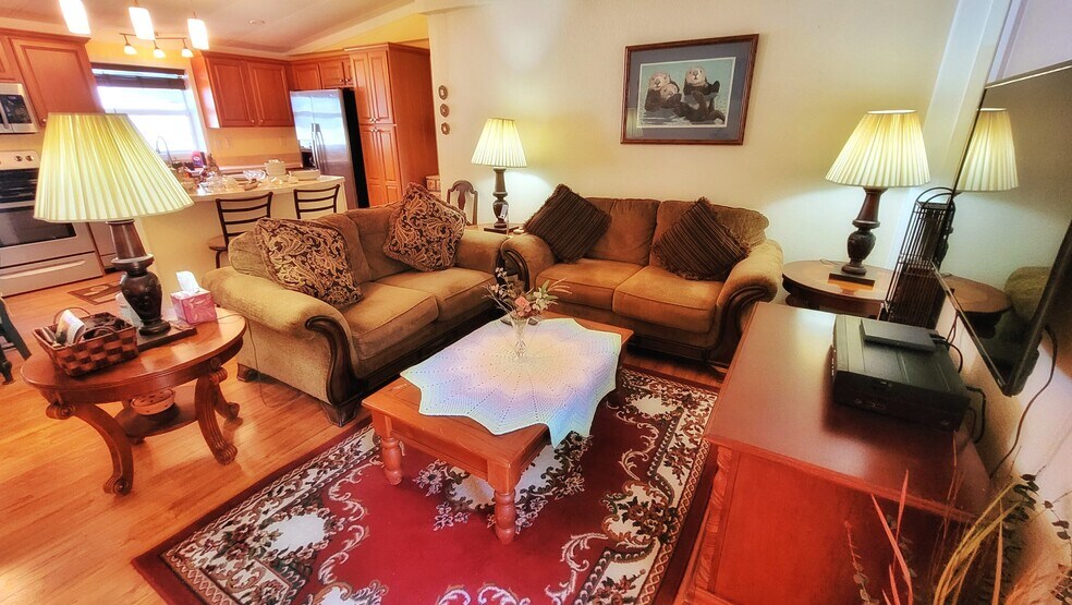 Building Photo - 523 Leaf Cir