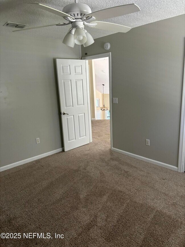 Building Photo - 1815 Kings Ct