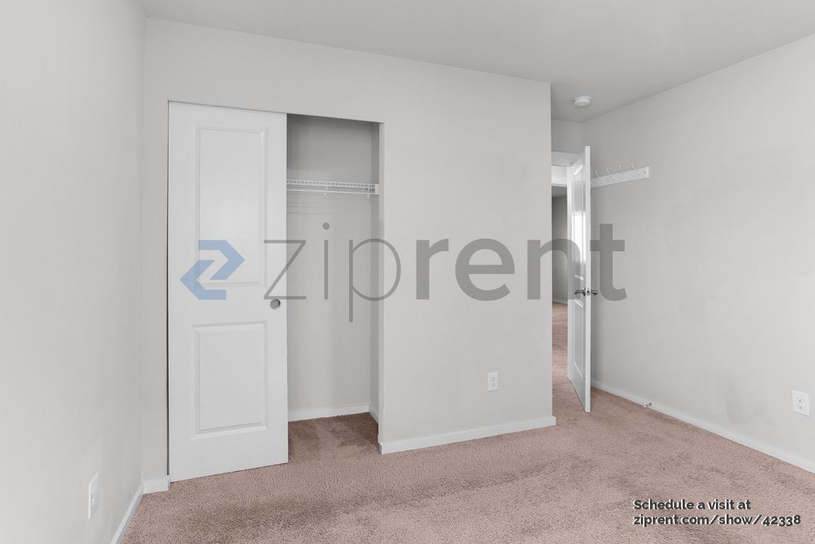 Building Photo - 32830 Madrona Ave SE