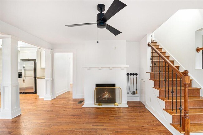 Building Photo - 1719 Flat Shoals Rd SE