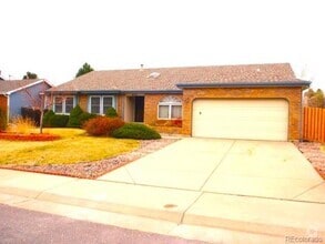 Building Photo - 15000 E Bellewood Dr