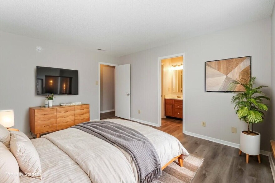 Building Photo - 2039 Orchid Bloom Dr