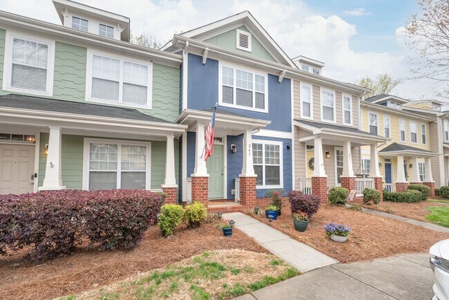 Primary Photo - Newly Renovated Townhome Oasis in Wesley H...