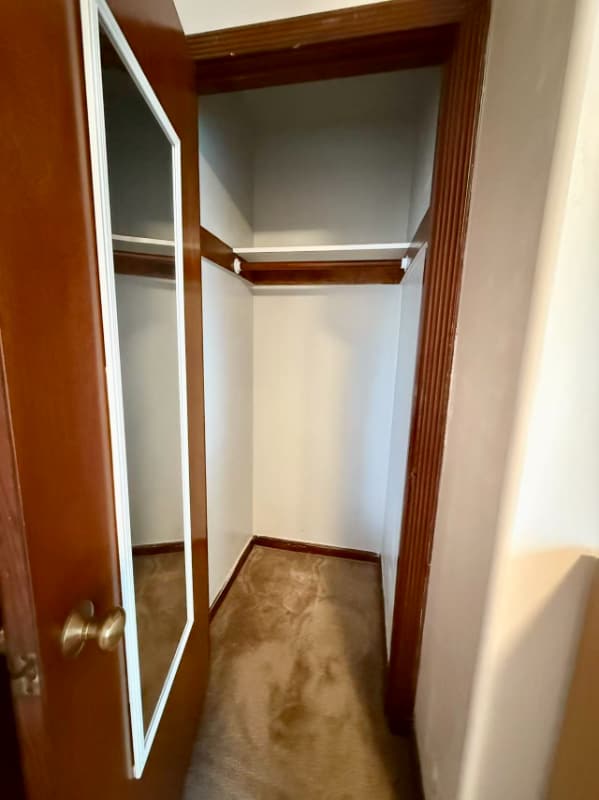 Building Photo - 207 Anita Dr