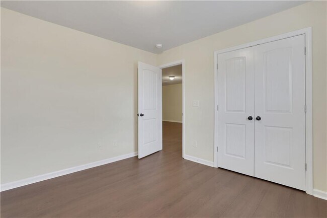 Building Photo - 2526 Morgan Chase Dr