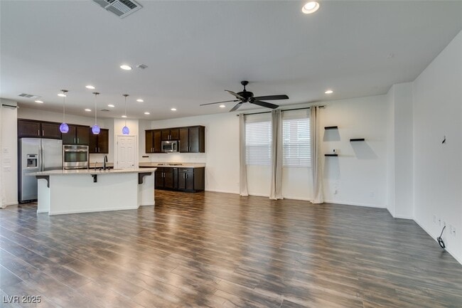 Building Photo - 8039 Kemblefield Ave