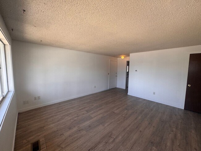 Building Photo - Welcoming 3 Bed, 1 Bath Home in Spokane *SPECIAL: $500 OFF!*
