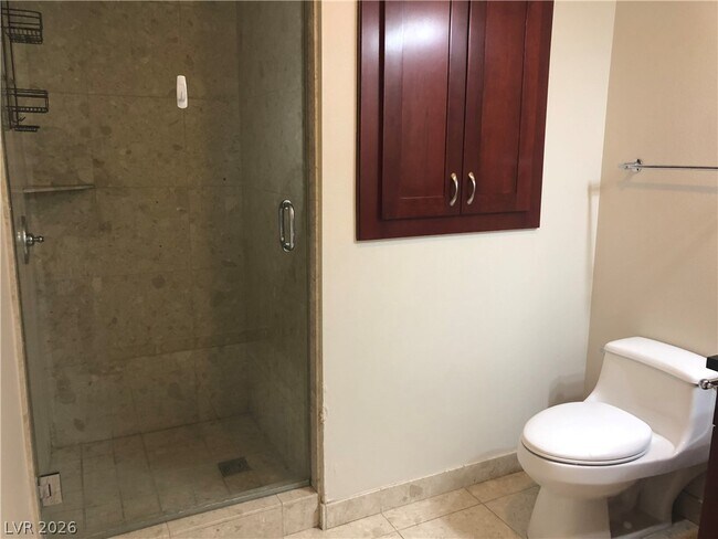 Building Photo - 4575 Dean Martin Dr