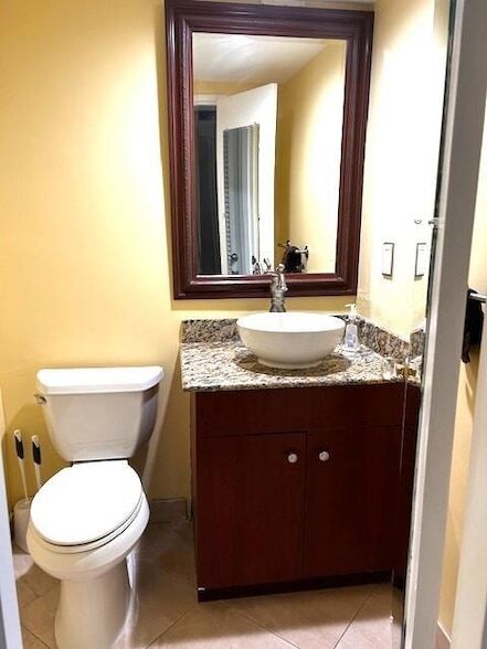 Building Photo - 4250 Galt Ocean Dr