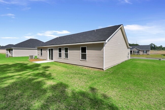 Building Photo - 3 bed 2 bath - Hartfof