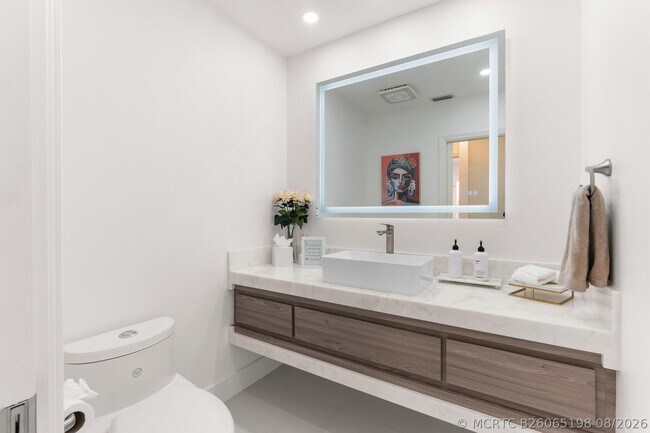 Building Photo - 23246 L'Ermitage Cir