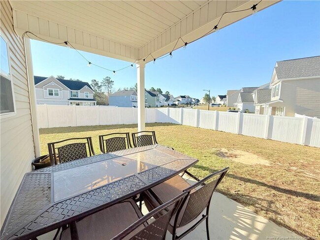 Building Photo - 15 Old Montague Way