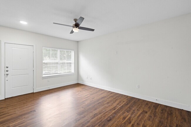 Building Photo - 3126 Lubbock Ave