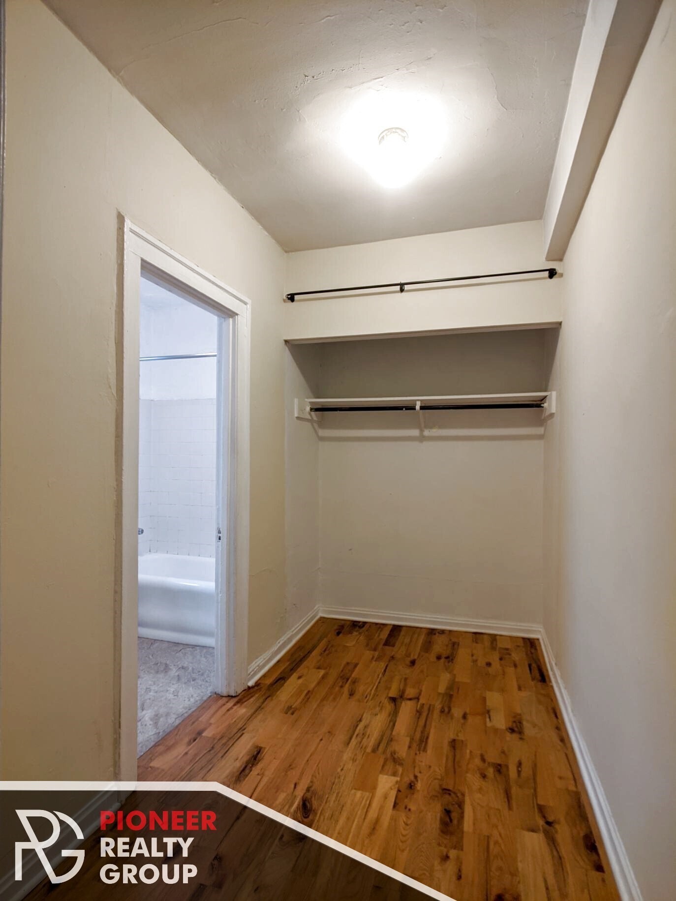 Building Photo - 1350 N Dearborn St