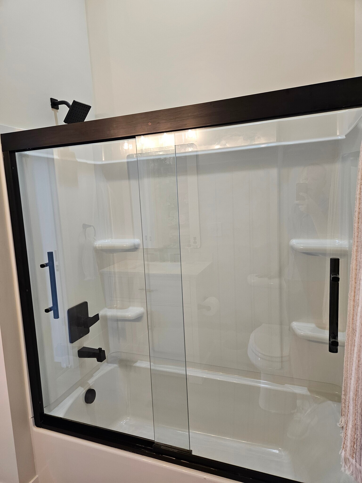 Building Photo - 9 S Main St