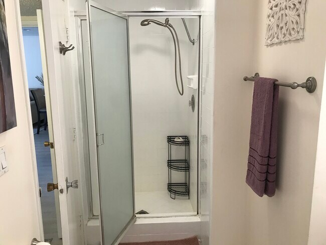 Building Photo - 1299 Cordova St