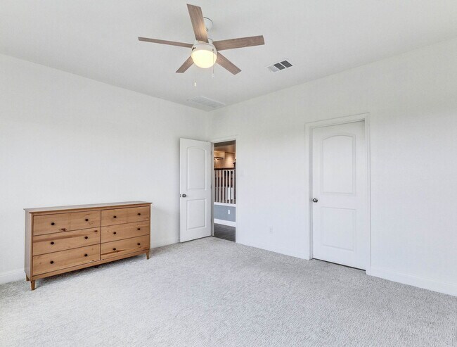 Building Photo - 217 Andele Way