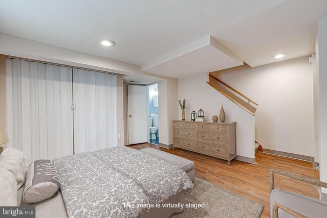 Building Photo - 2400 Huntington Ave