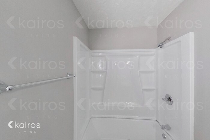 Building Photo - 1612 Silver Ridge Ct