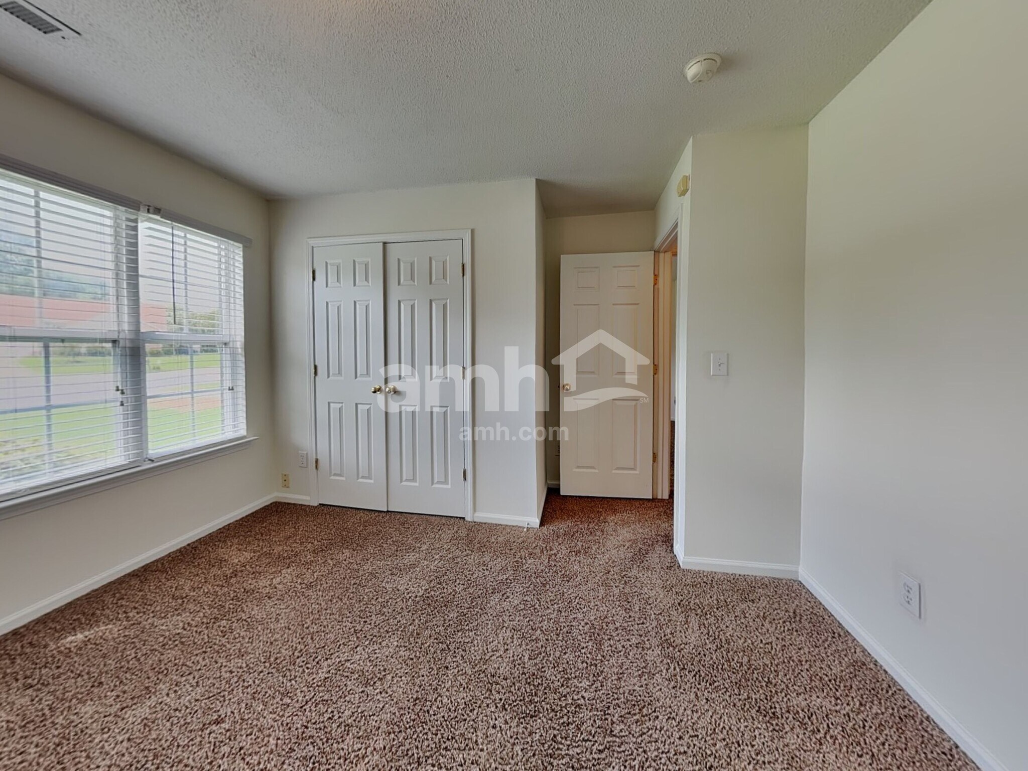 Building Photo - 120 Birch Hill Ct