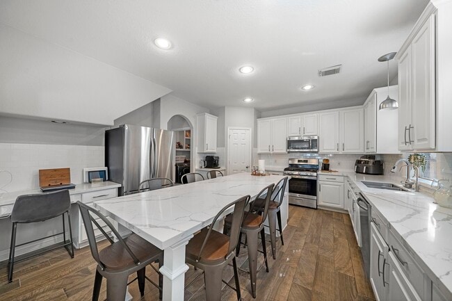 Building Photo - 22719 April Springs Ln